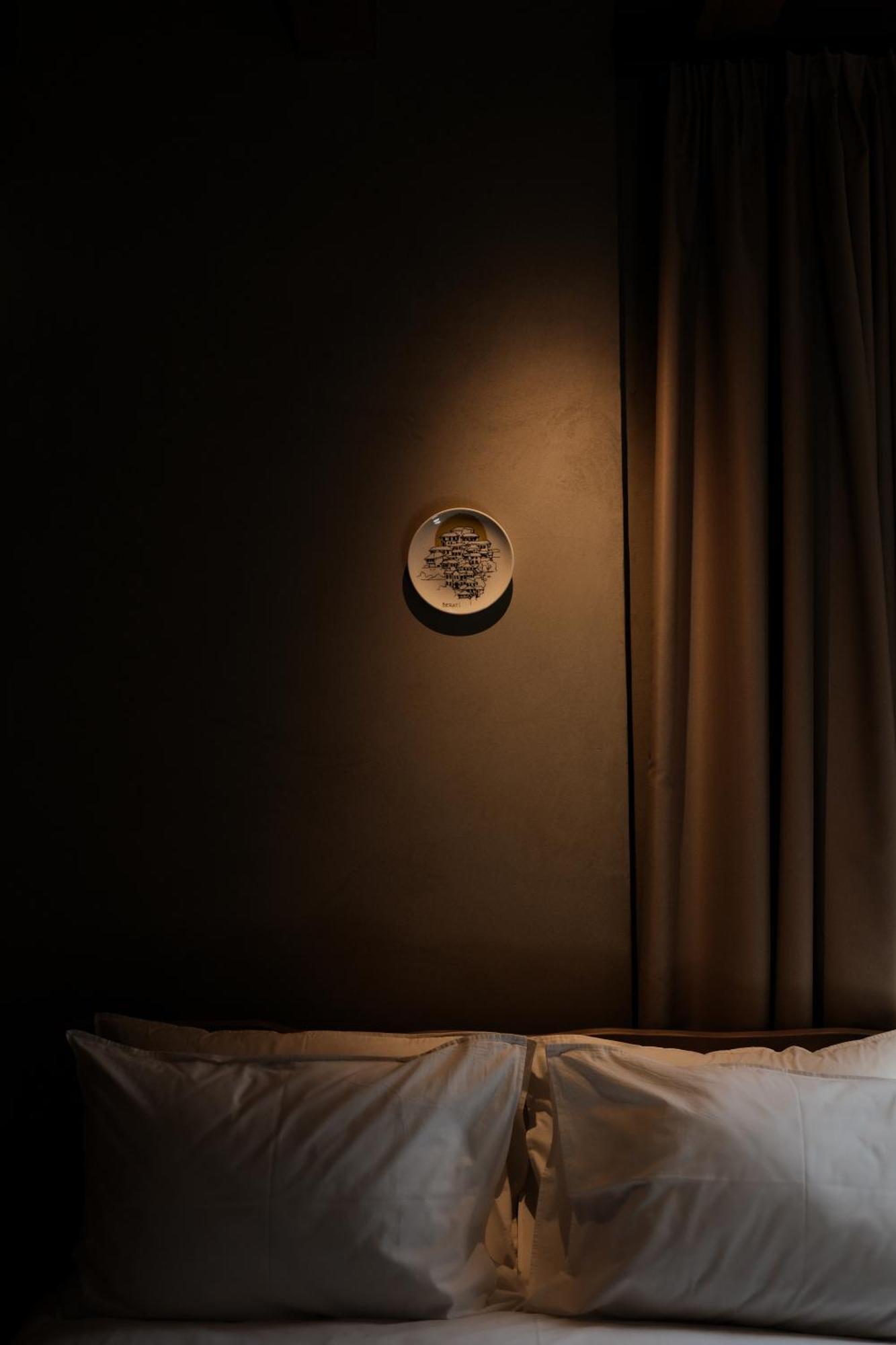 Faces & Places Boutique Hotel Тирана Екстериор снимка